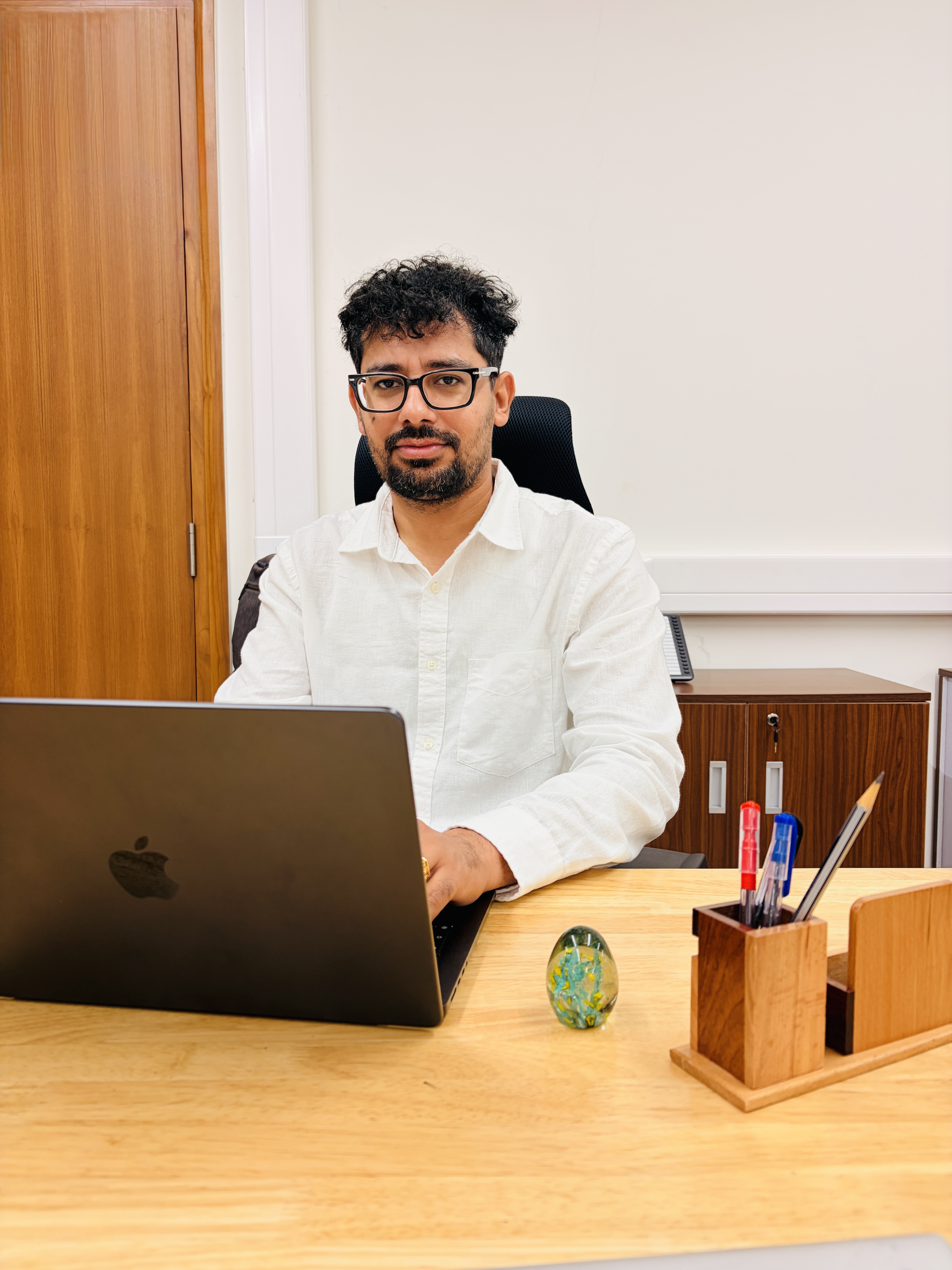 Dr. Arvind Kumar